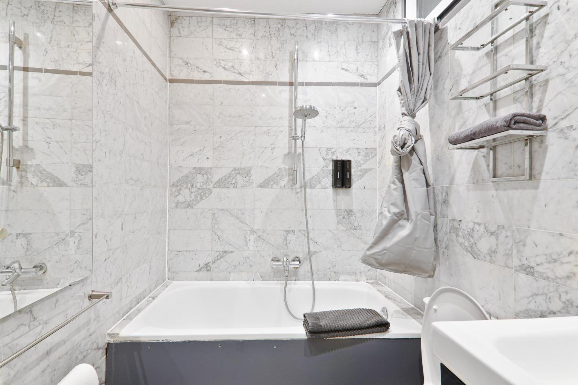 Quartier Champs-elysees Free Netflix Apartamento Paris